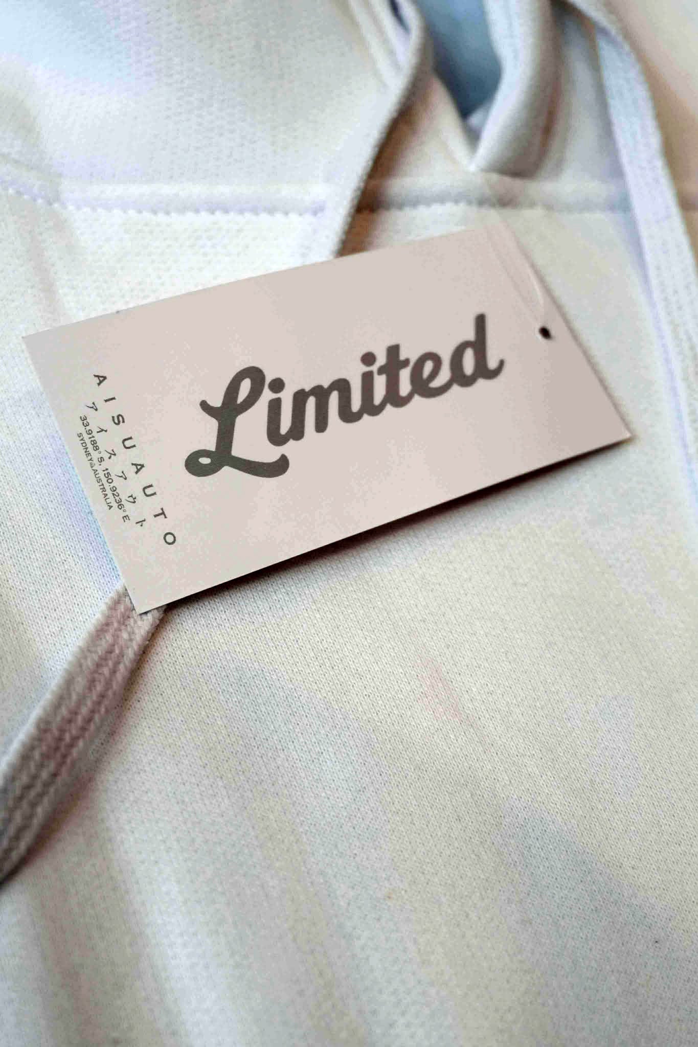 KUROMU SAKURA HOODY WHITE