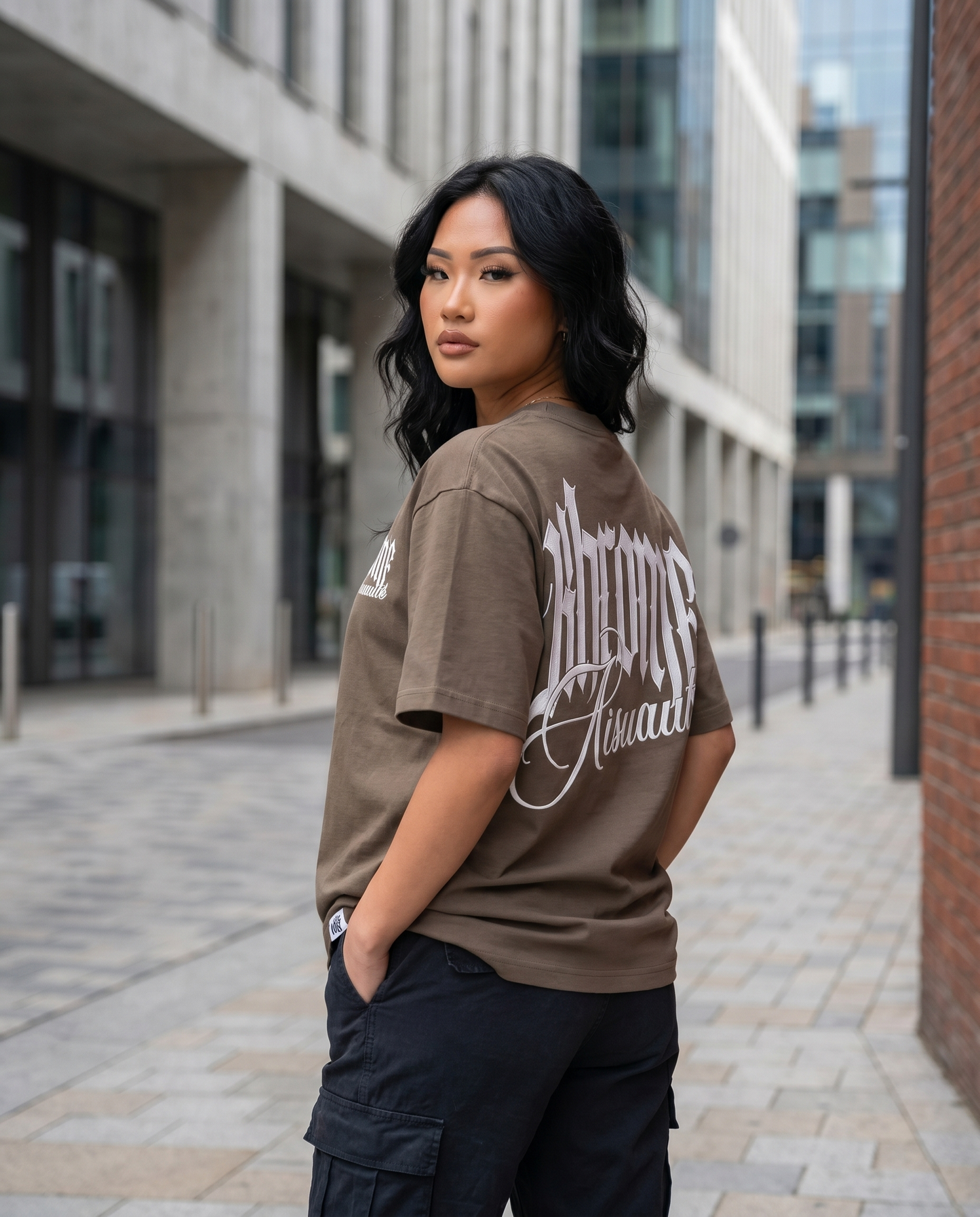 WALNUT MINIMARISUTO T-SHIRT