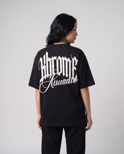 Black Minimarisuto T-Shirt by KHROME AISUAUTO worn by a model, back view showing the full back print